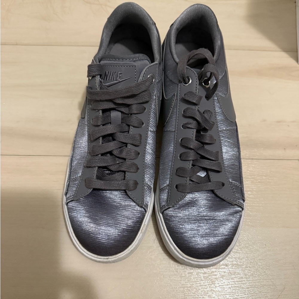 Nike retro sneakers